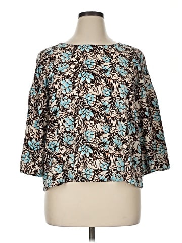 Elizabeth and James 3/4 Sleeve Blouse (view 1)