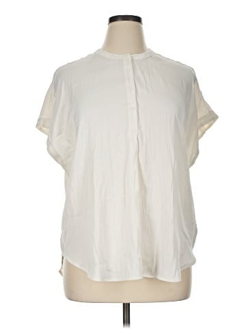 Old Navy Short Sleeve T-Shirt (view 1)