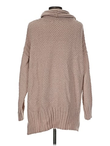 Jennifer Lopez Turtleneck Sweater (view 2)