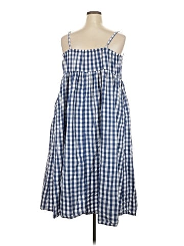 Old Navy Casual Dress (view 2)