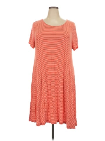 Old Navy Casual Dress (view 1)