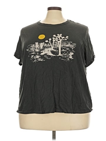 Old Navy Short Sleeve T-Shirt (view 1)