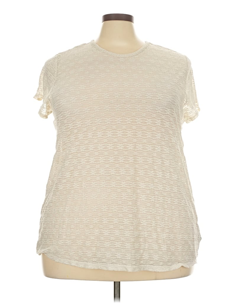 Pre-owned Torrid Short Sleeve Top Ivory Mock Neckline Tops