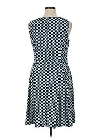 Liz Claiborne Casual Dress (view 2)