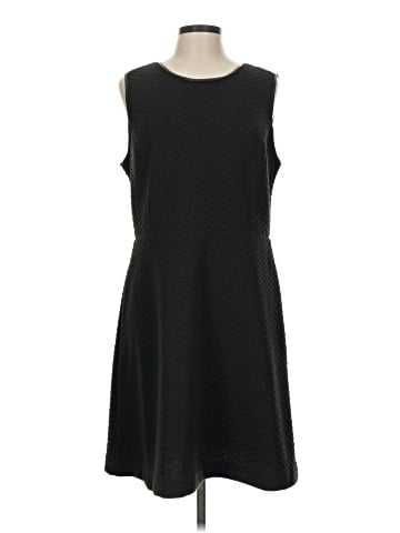 Ann Taylor LOFT Casual Dress (view 1)