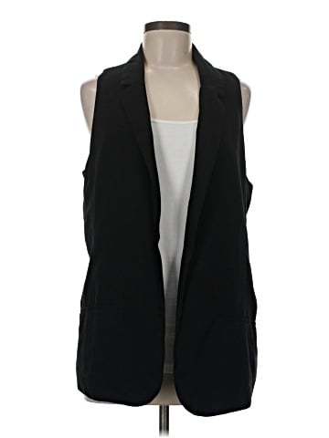Gap Outlet Vest (view 1)