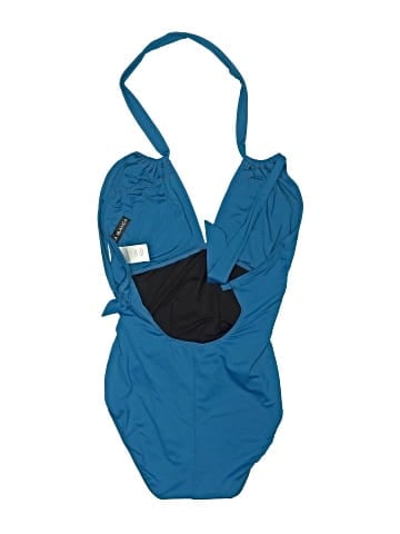 La Blanca One Piece Swimsuit (view 2)