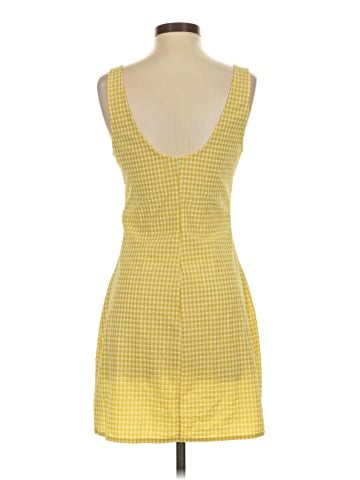 Urban Outfitters Casual Dress (view 2)