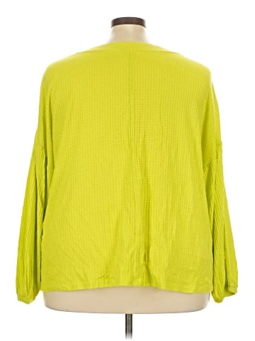 Lane Bryant 3/4 Sleeve T-Shirt (view 2)