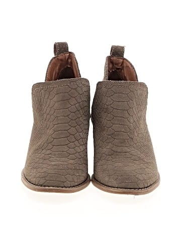 Universal Thread Ankle Boots (view 2)