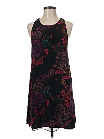 Alice + Olivia Casual Dress (view 1)