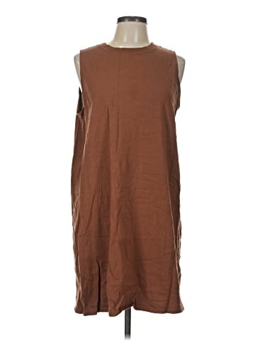 Old Navy Casual Dress (view 1)