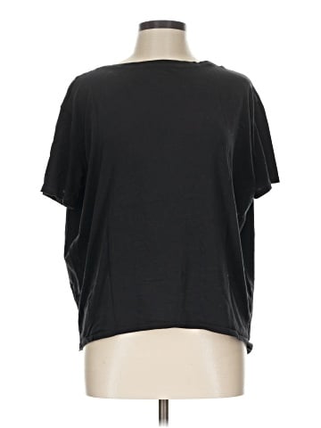 Lululemon Athletica Short Sleeve T-Shirt (view 1)