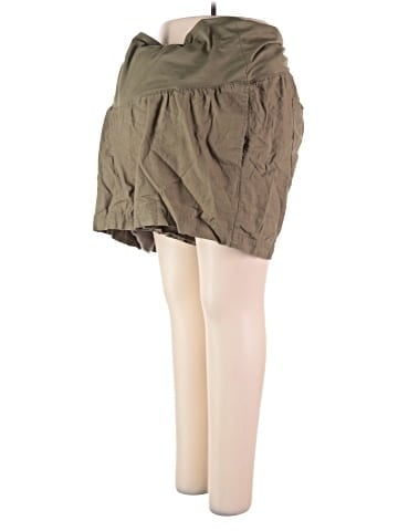 Old Navy - Maternity Khaki Shorts (view 1)