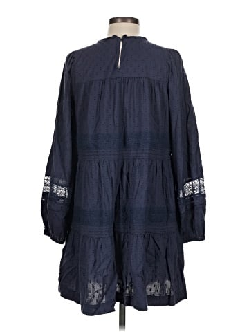 Old Navy Casual Dress (view 2)