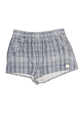 Vuori Shorts (view 1)
