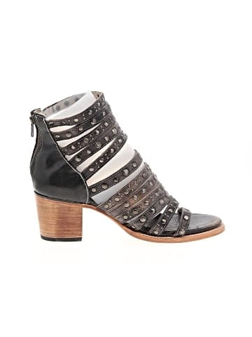 Freebird Sandals (view 1)