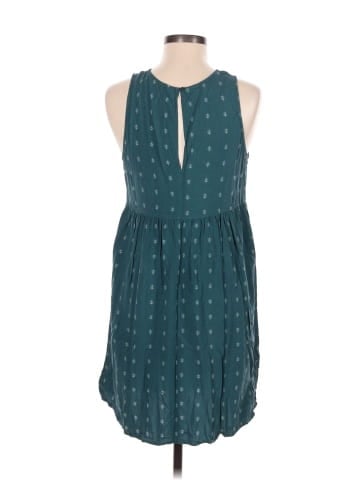 Old Navy Casual Dress (view 2)