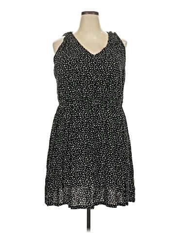 Old Navy Casual Dress (view 1)