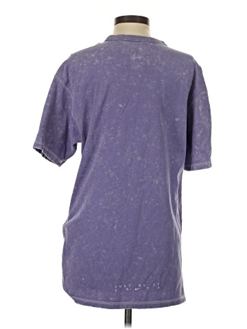 Nike Short Sleeve T-Shirt (view 2)