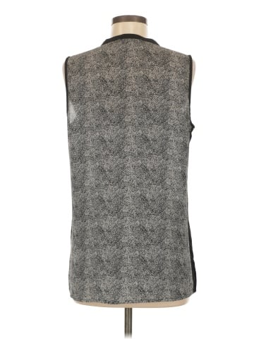Daniel Rainn Sleeveless T-Shirt (view 2)