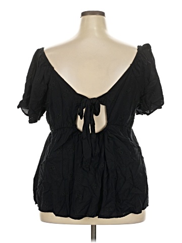 Torrid Short Sleeve Blouse (view 2)