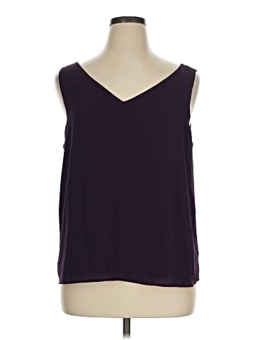 Versona Sleeveless T-Shirt (view 1)