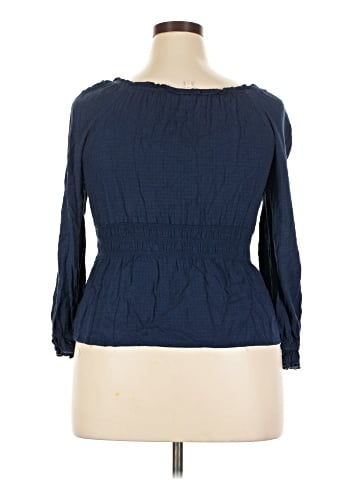 Skies Are Blue 3/4 Sleeve Top (view 2)