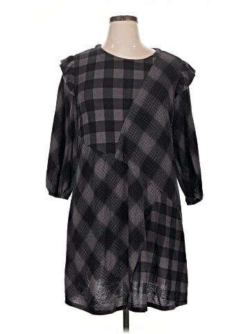 Robert Louis Poncho (view 1)