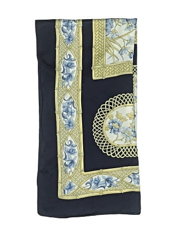 Unbranded Scarf (view 2)