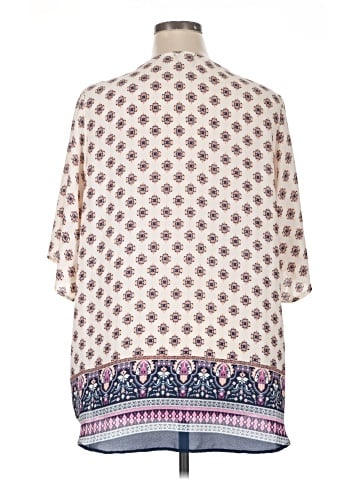 Eyeshadow 3/4 Sleeve Blouse (view 2)