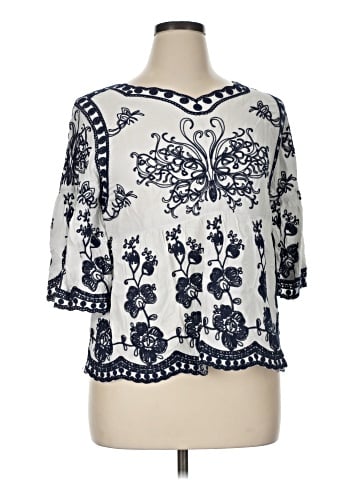 Kindred 3/4 Sleeve Blouse (view 1)