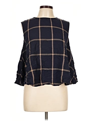 Old Navy Sleeveless T-Shirt (view 1)