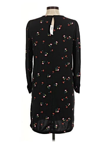 Old Navy Casual Dress (view 2)