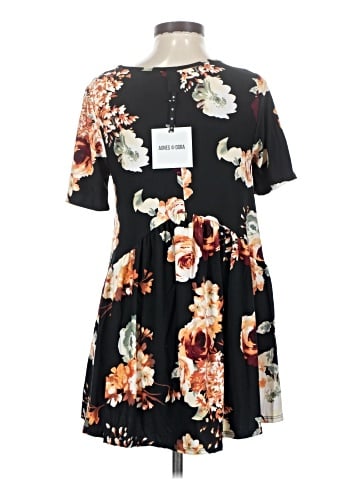 Agnes & Dora Short Sleeve Top (view 2)