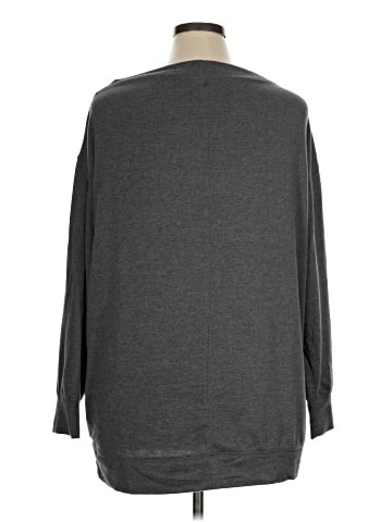 Maurices 3/4 Sleeve T-Shirt (view 2)
