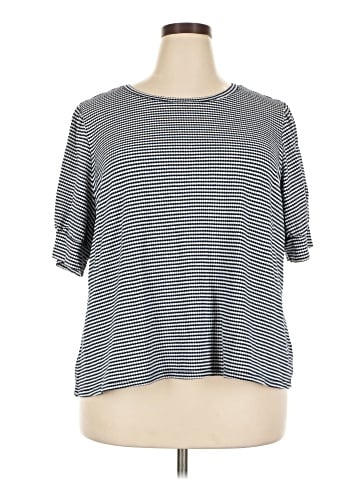 Liz Claiborne Short Sleeve Top (view 1)