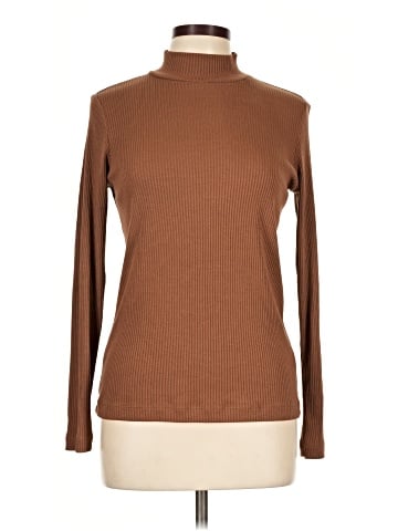 Uniqlo Turtleneck Sweater (view 1)