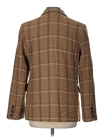 a loves a Blazer (view 2)