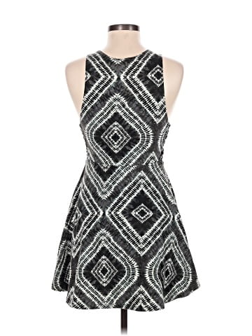 Forever 21 Cocktail Dress (view 2)