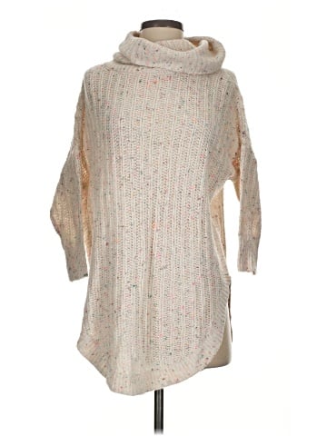 Express Outlet Poncho (view 1)