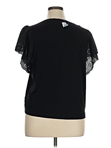 Old Navy Short Sleeve T-Shirt (view 2)