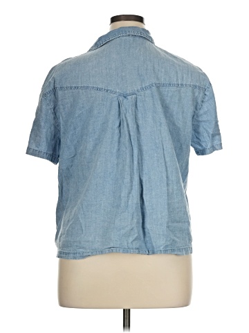 Jane and Delancey Short Sleeve Button-Down Shirt (view 2)