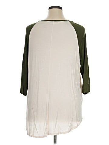 American Eagle Outfitters 3/4 Sleeve T-Shirt (view 2)