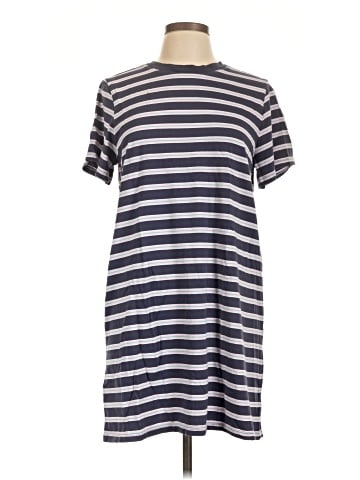 Old Navy Casual Dress (view 1)