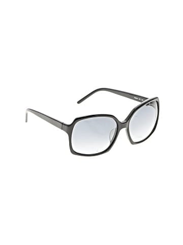 Fendi FS5204 001 Sunglasses (view 1)