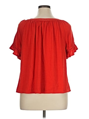 Max Studio Short Sleeve Top (view 2)
