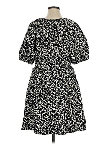 Old Navy Casual Dress (view 2)