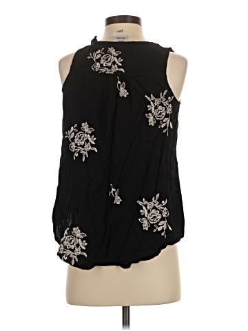 Knox Rose Sleeveless Blouse (view 2)