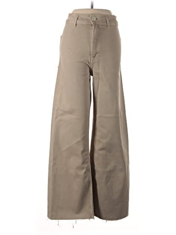 Zara Khakis (view 1)